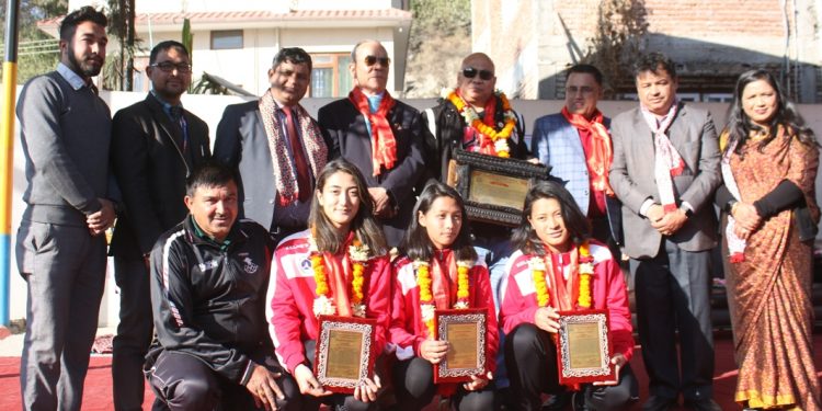 साग पदक विजेता बास्केटबल खेलाडी सम्मानित