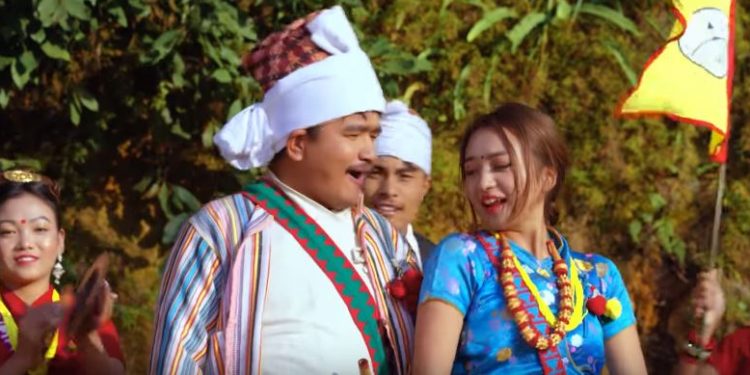 गायिका तारा  नुमिहाङ्ग् बान्तावा राईको ”सोल्टीनी बिनाको साकेला” गीत सार्वजनिक  विल्शन बिक्रम राई  भिडियोमा मोडल तथा निर्देशकको रुपमा प्रस्तुत