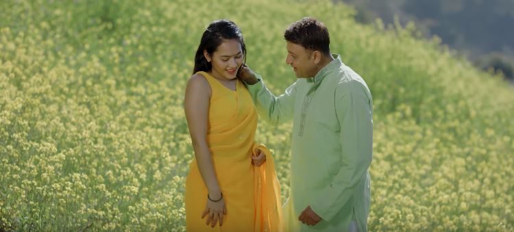 ‘बाटोको काँडा’ गीतमा संचारकर्मी नरेश भट्टराई र अभिनेत्री रेबिका गुरुङ ( भिडियो )