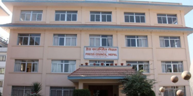 लकडाउनमा समाचारका माध्यमबाट समाजमा भ्रम फैलाउने, ७० ओटा अनलाइन वेवसाइटलाई बन्द गराइएको छ