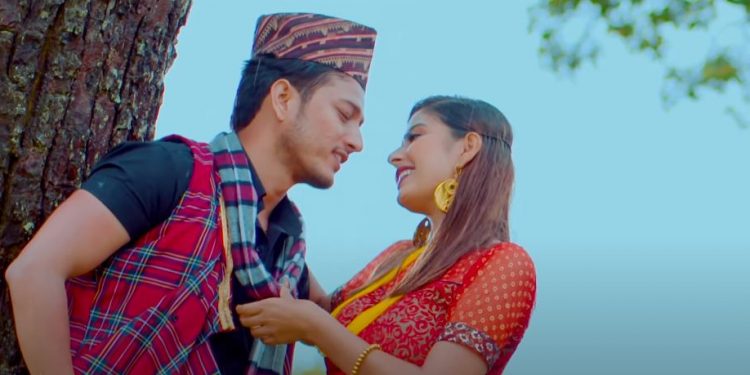 ‘फापरको रोटी’ मा पुष्प खडका र गरिमा शर्मा ( भिडियो )