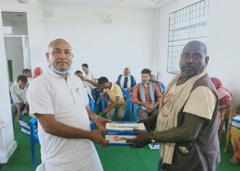 कुष्ठरोगका विरामीलाई जुत्ता वितरण  | डुडुवा गाउँपालिका बाँके