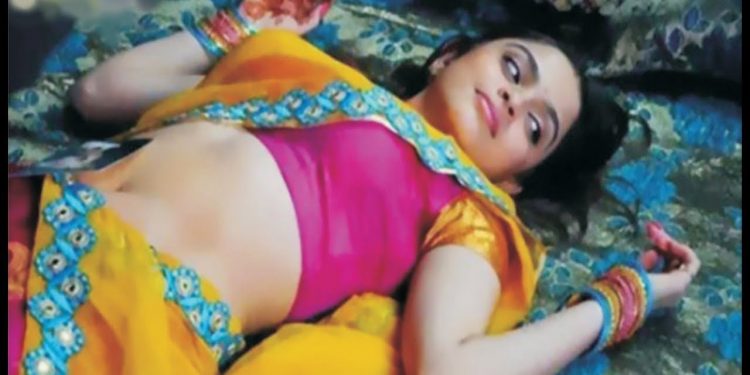 माया_यौन र त्याग | बिदेशको लामो बसाइ पछाडी नेपाल फर्किदै गर्दा , एक्कासी