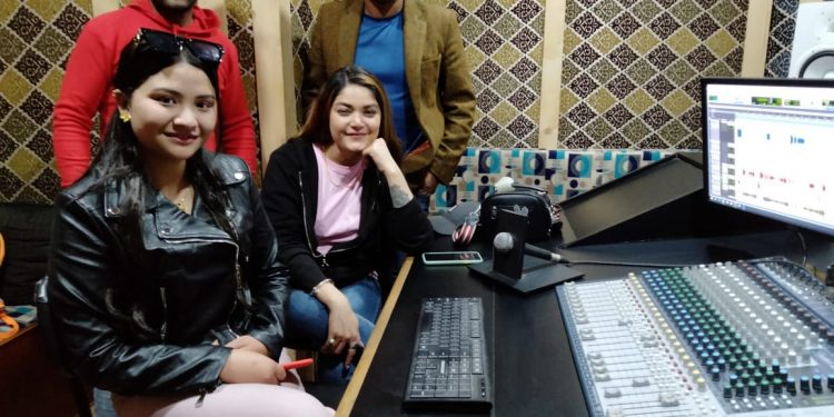 सिडी बिजय र प्रविशाले ‘दुरी मजबुरी २’को गीत रेकर्ड गरे