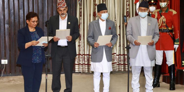 नवनियुक्त चार मन्त्रीको शपथ