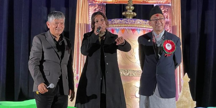 अमेरिकामा मदन कृष्ण श्रेष्ठ तथा इन्दिरा जोशीको ह्यापी हर्ट नामक गीत बिमोचन