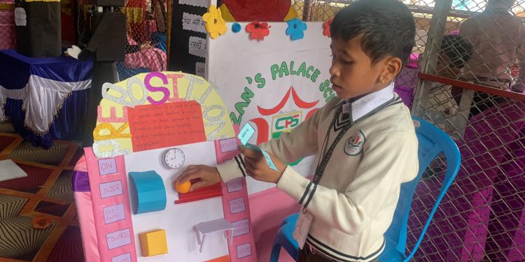 इटहरीको चिजन्स प्यालेस स्कुलले गर्यो एक नौलो शैक्षिक प्रदर्शनी
