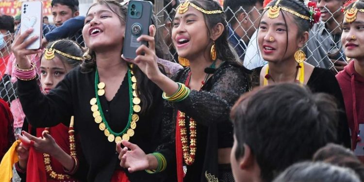 नेपालगन्ज महोत्सबको पहिलो दिन प्रथम डान्स आइडलमा | राष्टिय कलाकारको बेजोड प्रस्तुती
