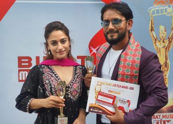 माधव केसीले जिते किन दुख्छ मुटु बाट उत्कृष्ट मोडल अवार्ड